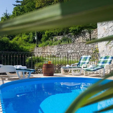 In Lovranska Draga Mit Grossem Kamin By Interhome Holiday home *