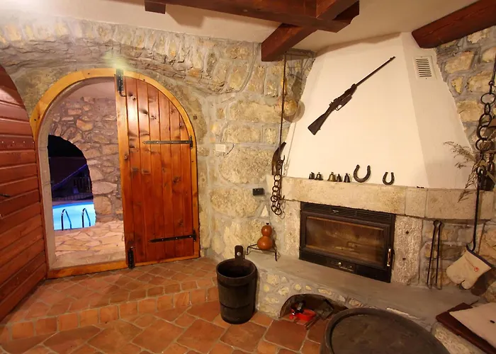 Holiday home In Lovranska Draga Mit Grossem Kamin By Interhome *