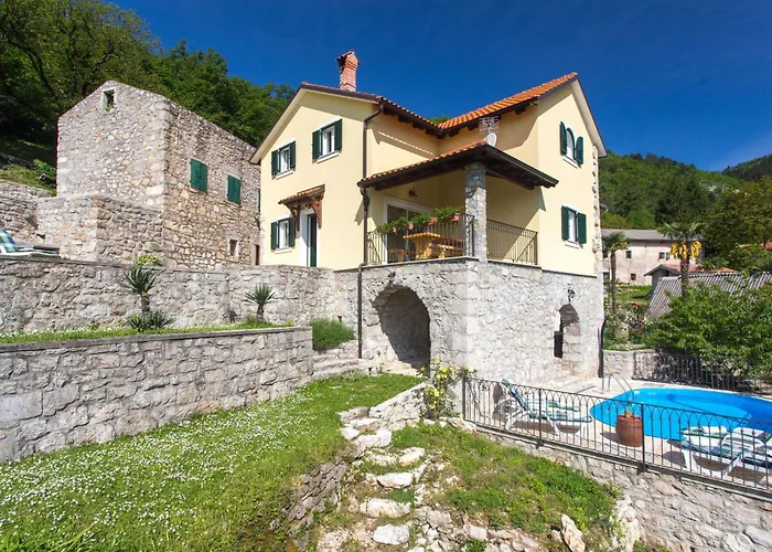 In Lovranska Draga Mit Grossem Kamin By Interhome Holiday home *