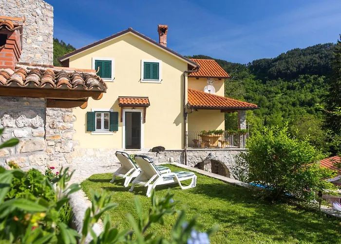 Holiday home In Lovranska Draga Mit Grossem Kamin By Interhome *