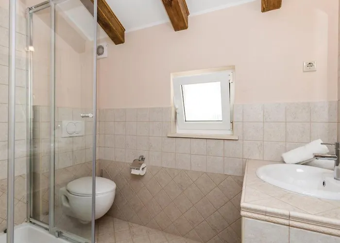 In Lovranska Draga Mit Grossem Kamin By Interhome Holiday home