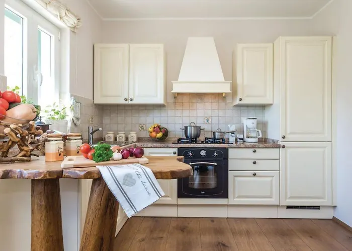 In Lovranska Draga Mit Grossem Kamin By Interhome * Lovranska Draga